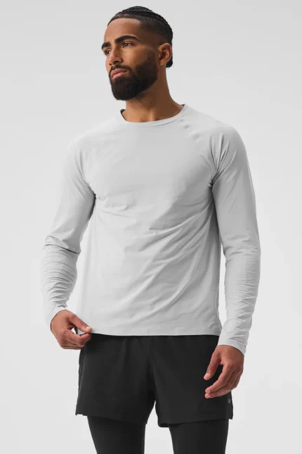 Idol Long Sleeve Performance Tee