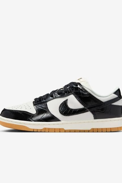 Nike Dunk Low LX